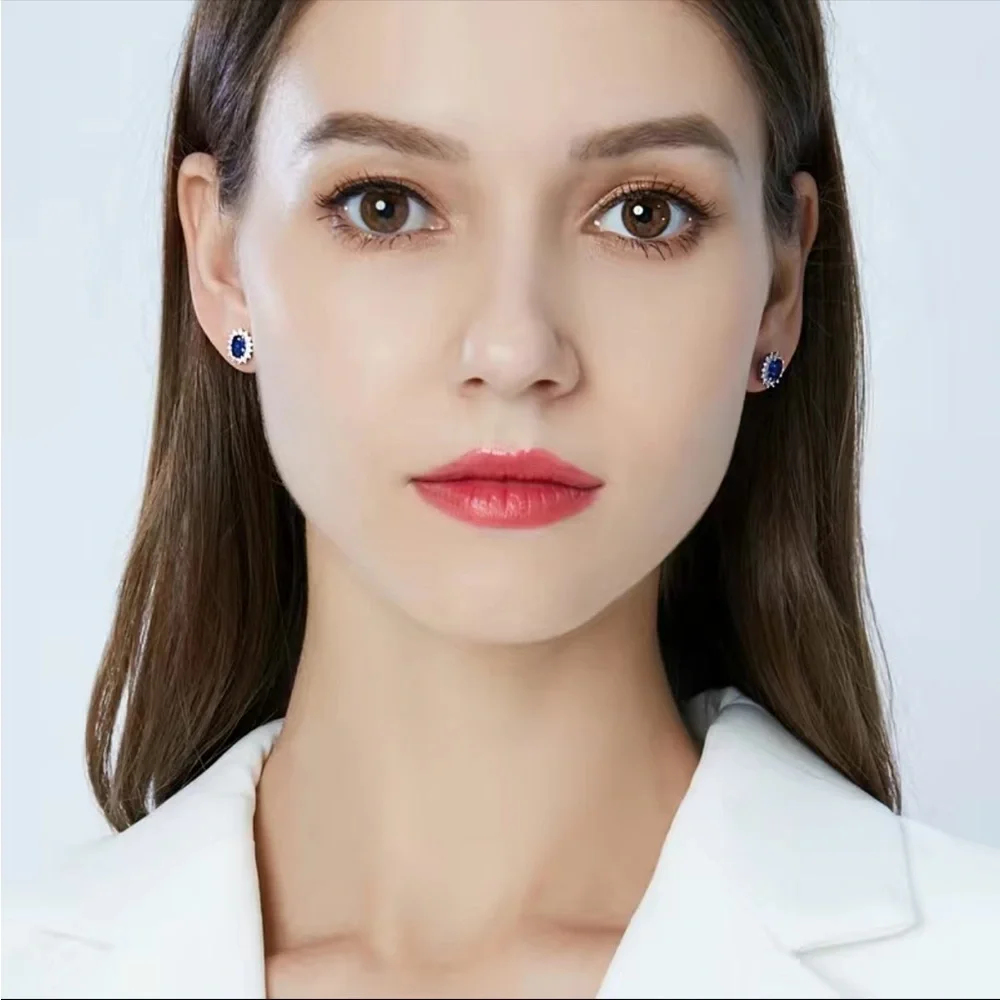 New Gorgeous 925 Silver Sapphire Stud Earrings - Picture 3 of 9